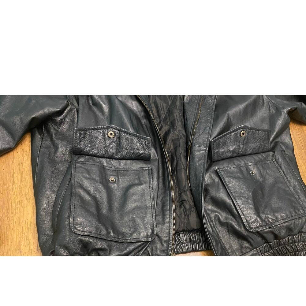 Cougar Leather Black Bomber Jacket Men’s L Zip Front Snap Pockets Elastic Hem - Picture 10 of 11
